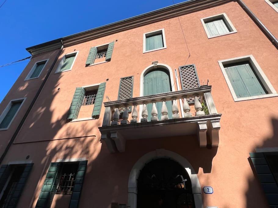 Incantevole Mini Appartamento In Centro A Padova. Luaran gambar